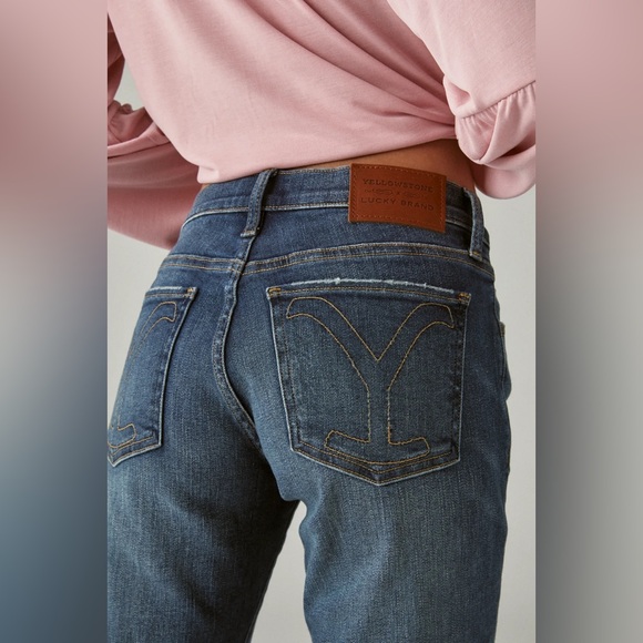 Lucky Brand Denim - Yellowstone x Lucky Brand Sweet Mid Rise Straight Jeans Size 6 Bethany Wash Blue